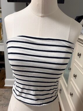 Brandy Melville White & Navy Striped Strapless Tube Top